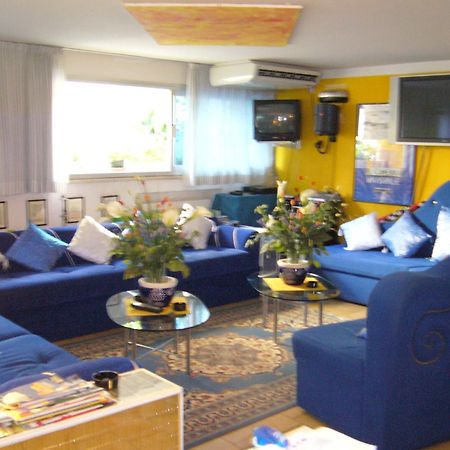 Hotel Giumer Rimini Eksteriør bilde