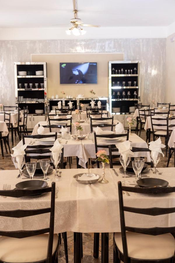 Hotel Giumer Rimini Eksteriør bilde