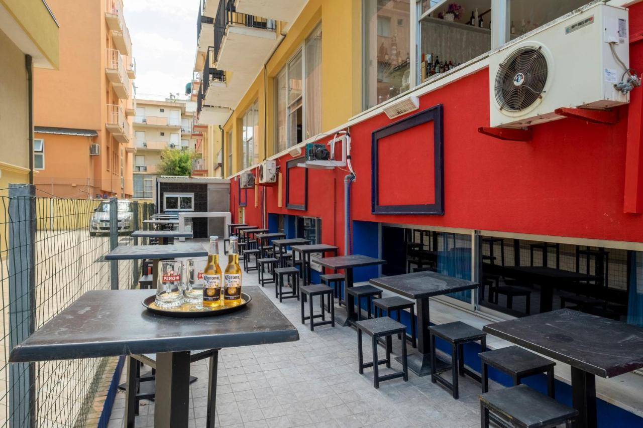 Hotel Giumer Rimini Eksteriør bilde